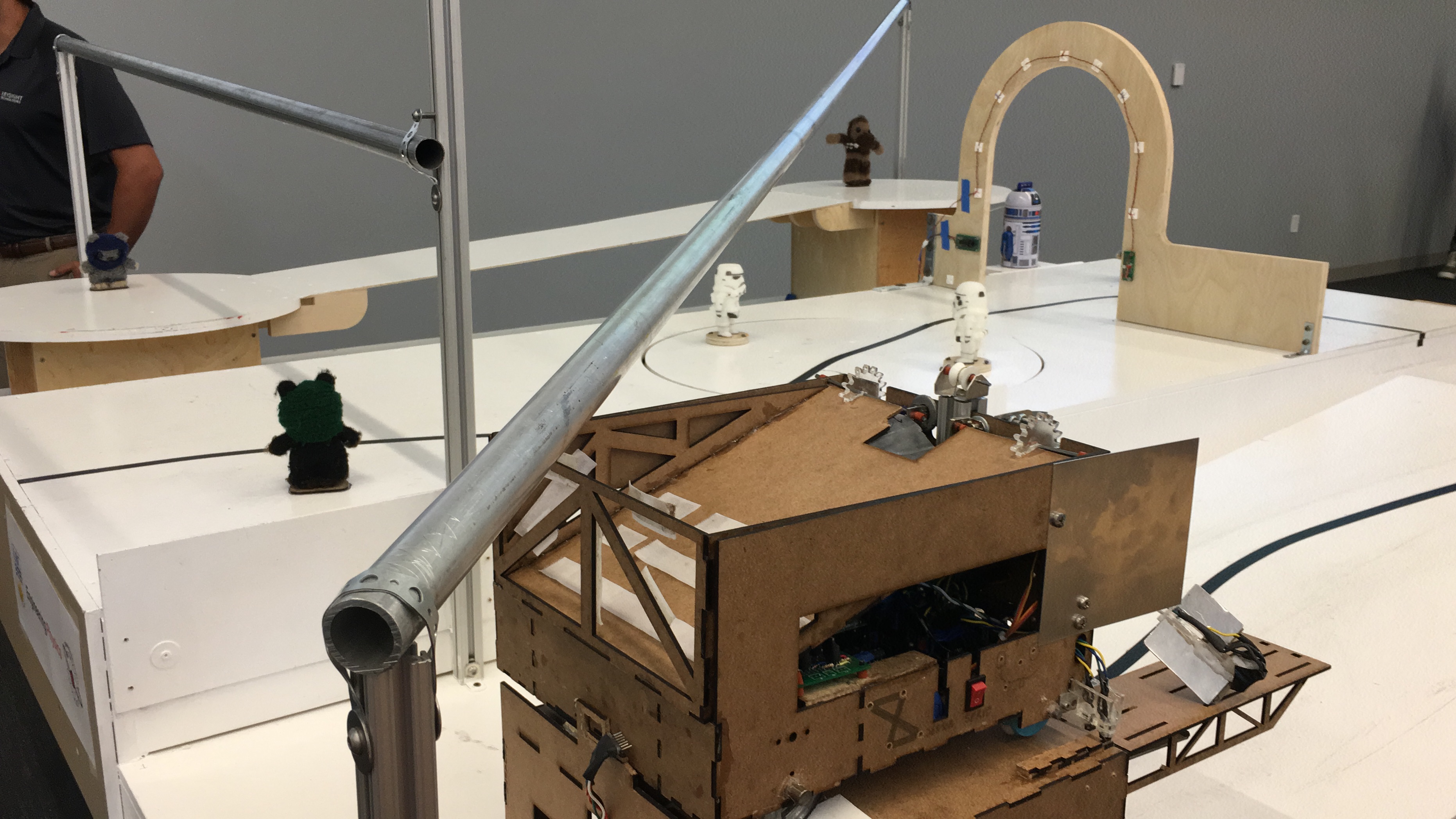 Robot on competition surface